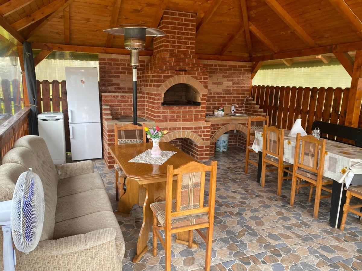 Hotel Casa Alexia Haţeg Exteriér fotografie